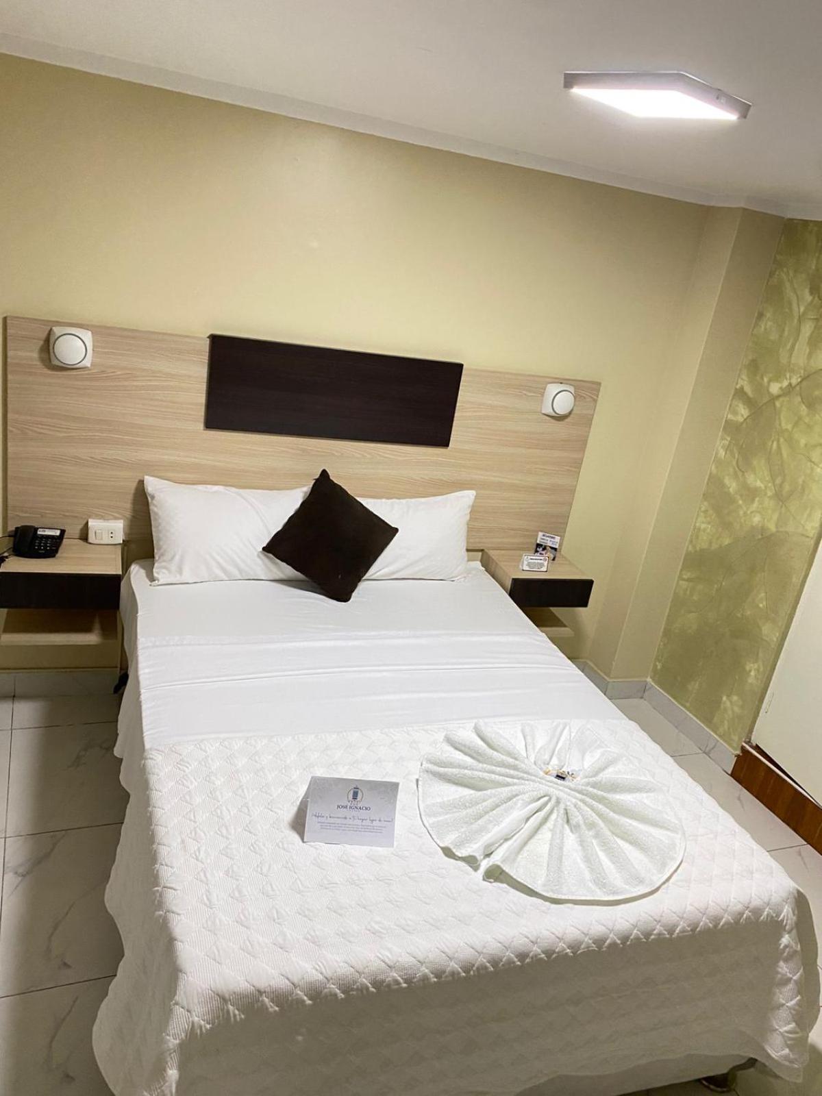 Hotel Jose Ignacio Chepén Dış mekan fotoğraf