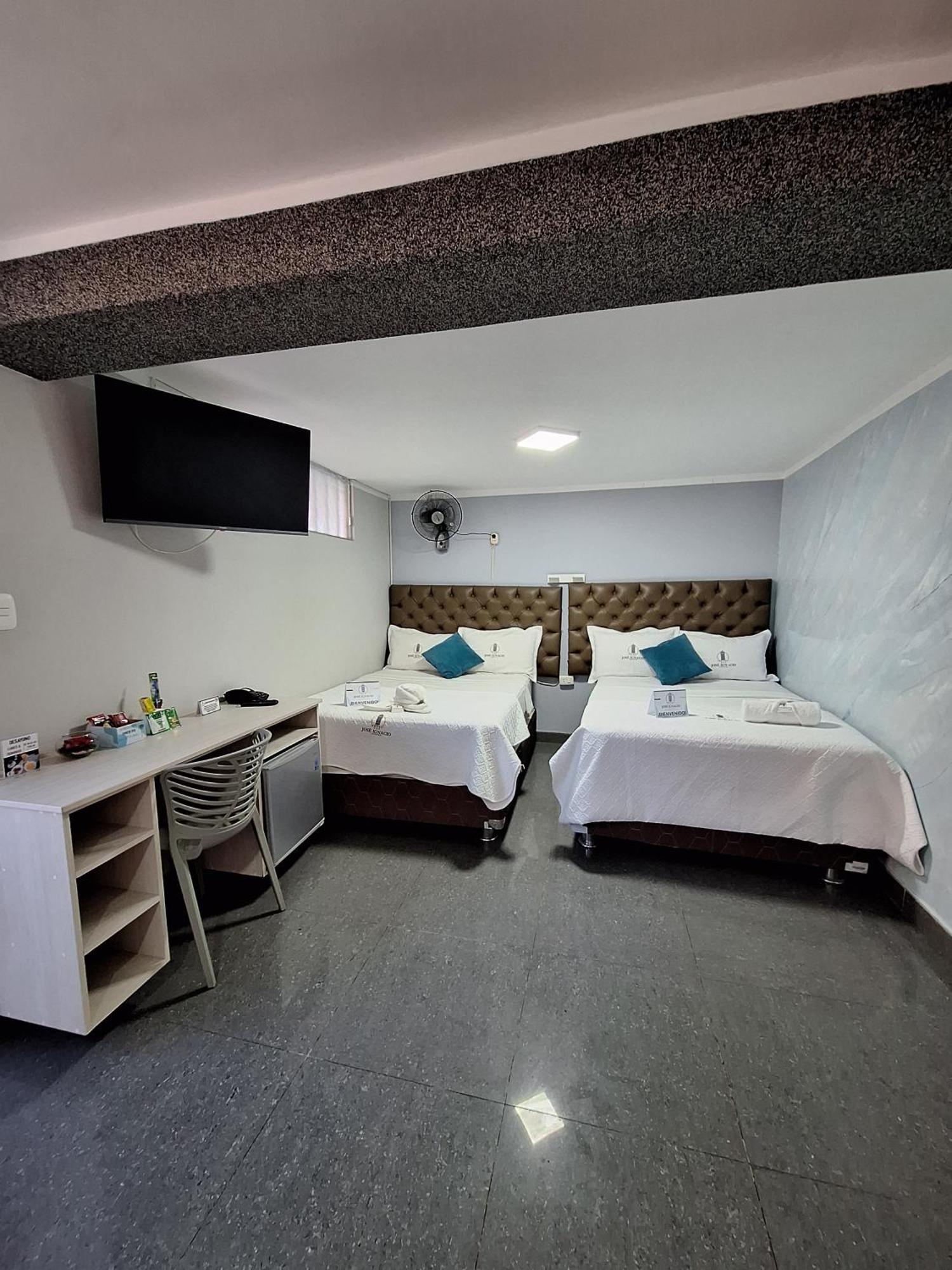 Hotel Jose Ignacio Chepén Dış mekan fotoğraf